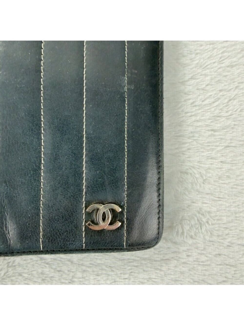 Chanel Black Leather Bifold Wallet Embroidered - Picture 9 of 16